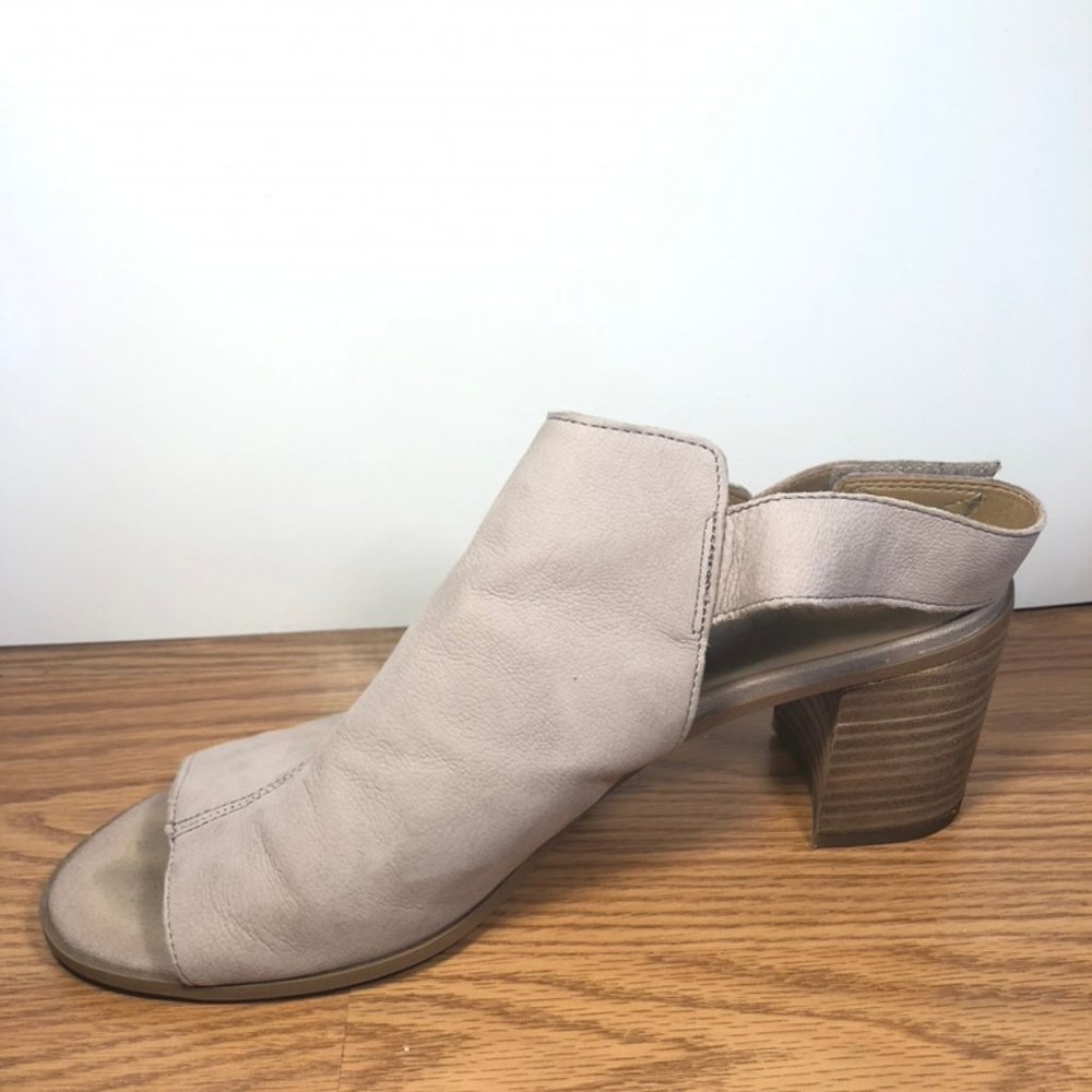 Franco Sarto open toed wedge sandal